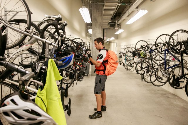 V nových a rekonštruovaných budovách možno bude povinnosť zabezpečiť parkovacie miesta pre bicykle