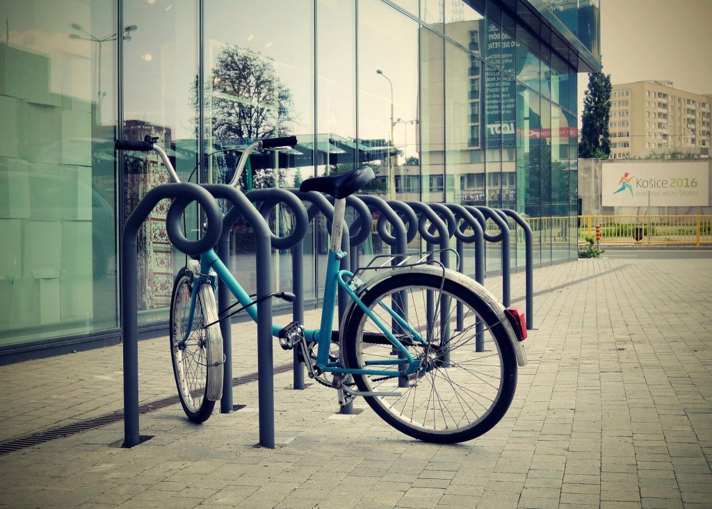 V Košiciach budú nové cyklostojany na parkovanie bicyklov