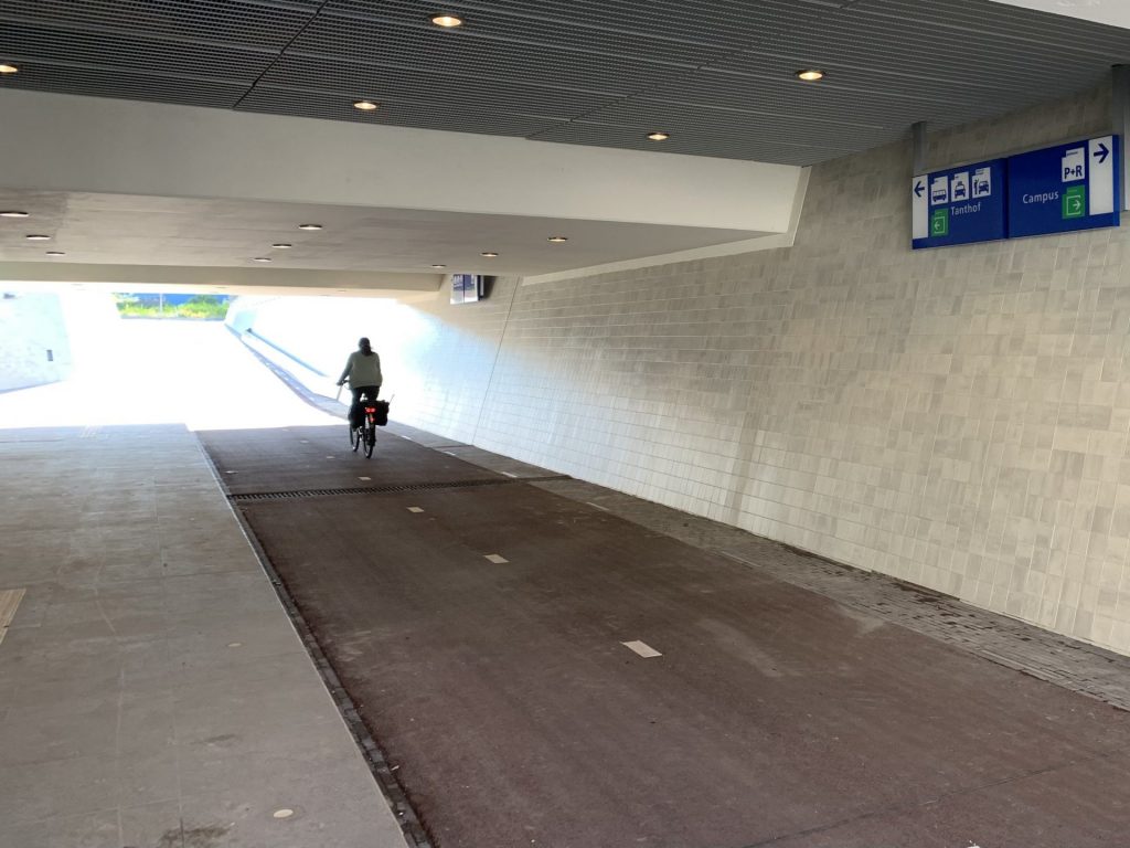 Nová stanica Delft Campus s podjazdom pre cyklistov