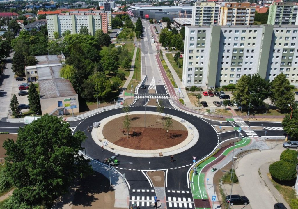 Nová okružná križovatka aj s prvkami pre cyklistov v Trnave